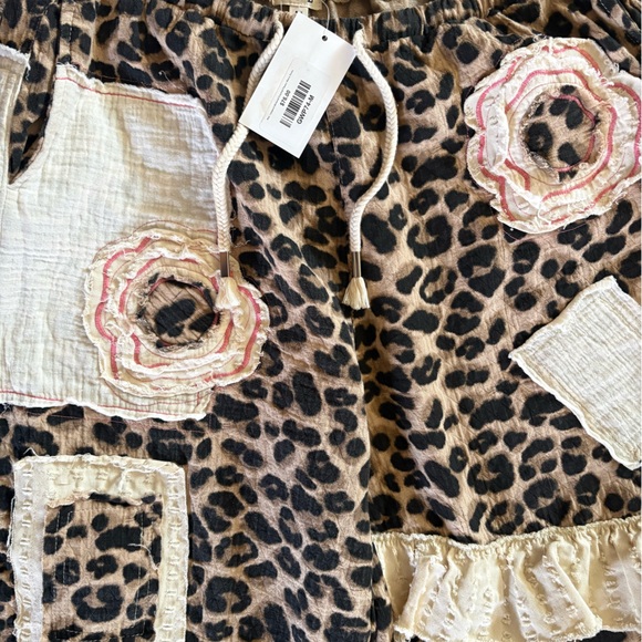 POL Leopard Patchwork Jogger Pants Boho Cottagecore Ruffle Detail Size M NWT - Picture 4 of 8